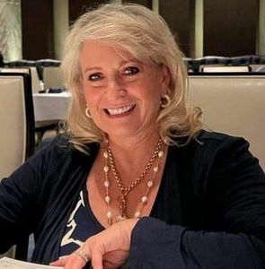 Meet your Posher, Robin